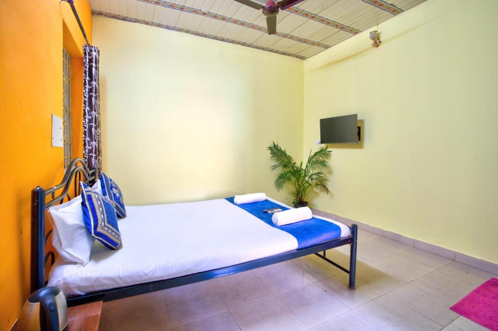 Hotel Savita كالانغيُت المظهر الخارجي الصورة